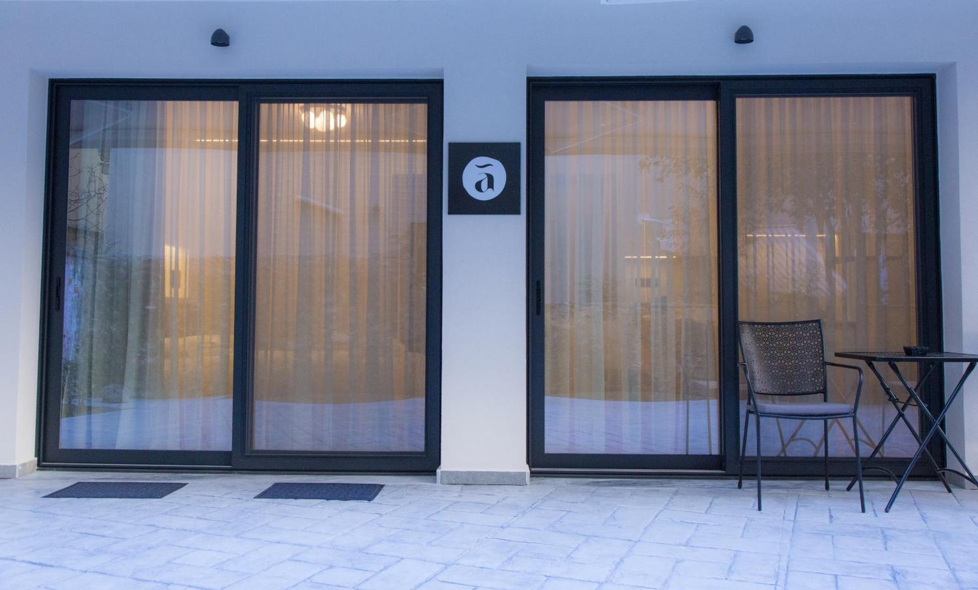 Anasa Studio - Studio Apartment With Yard - Ioannina City Center Exteriör bild