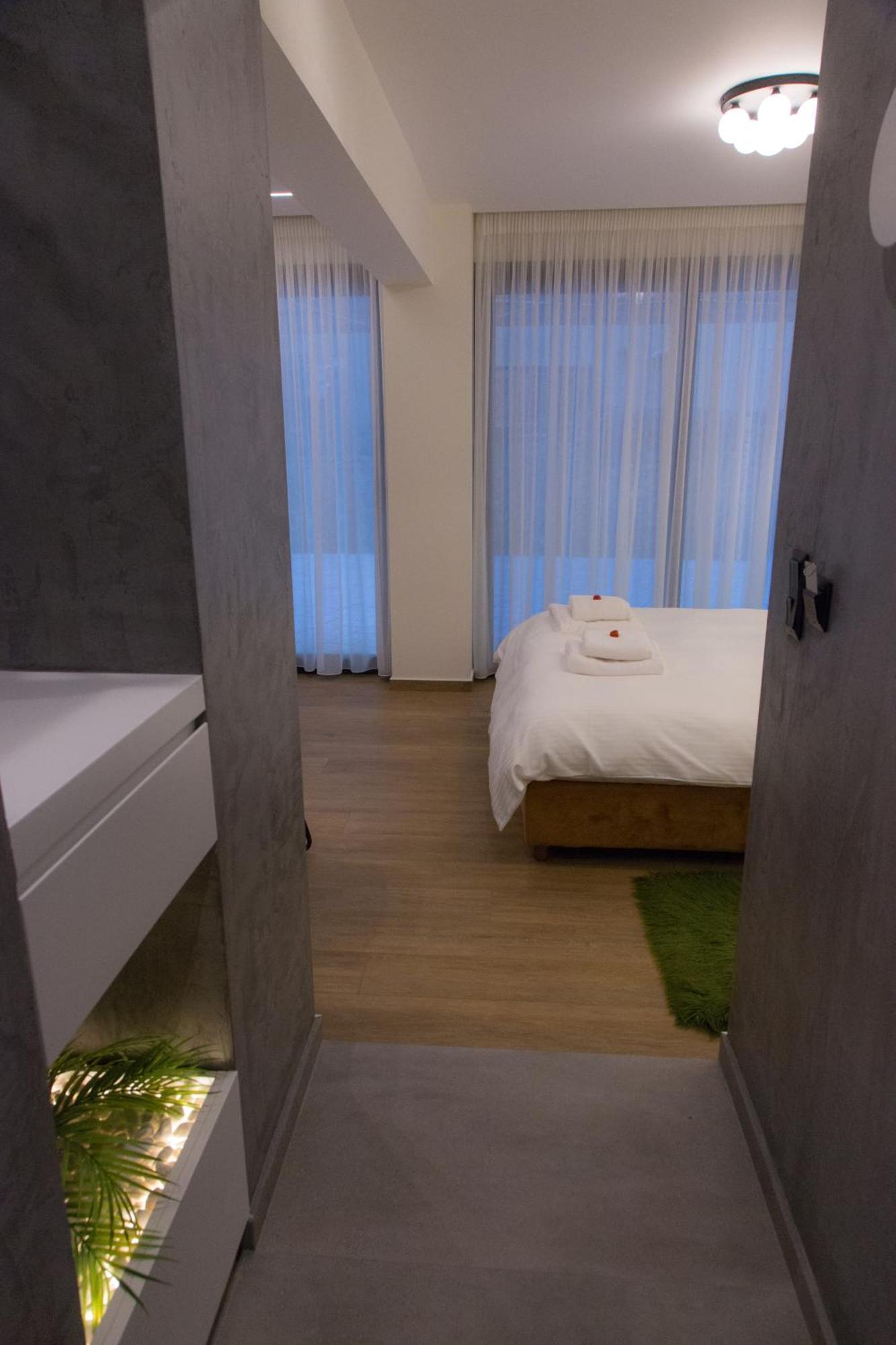 Anasa Studio - Studio Apartment With Yard - Ioannina City Center Exteriör bild