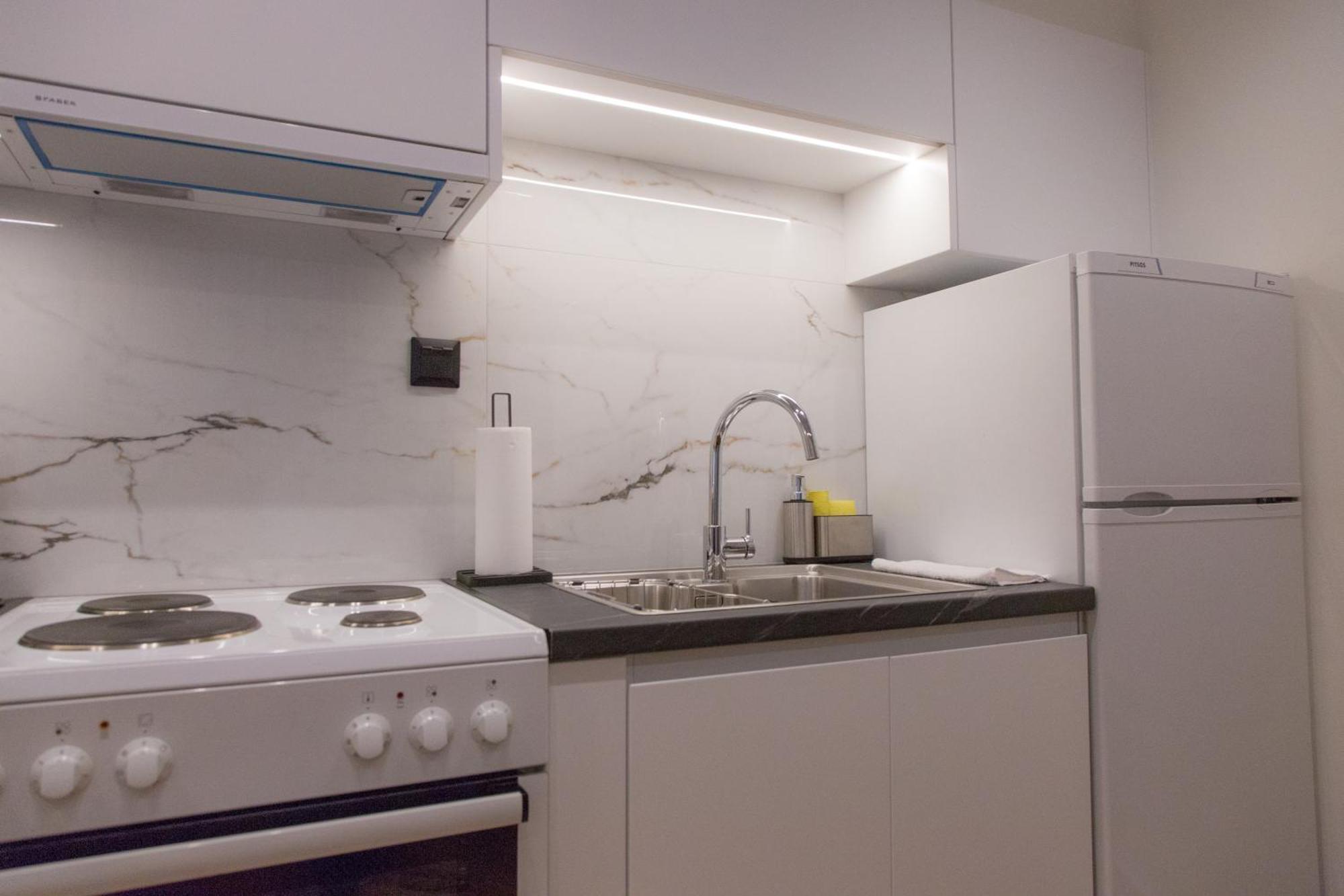Anasa Studio - Studio Apartment With Yard - Ioannina City Center Exteriör bild